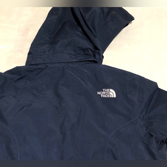 The North Face Hyvent Blue Jacket - Picture 3 of 10